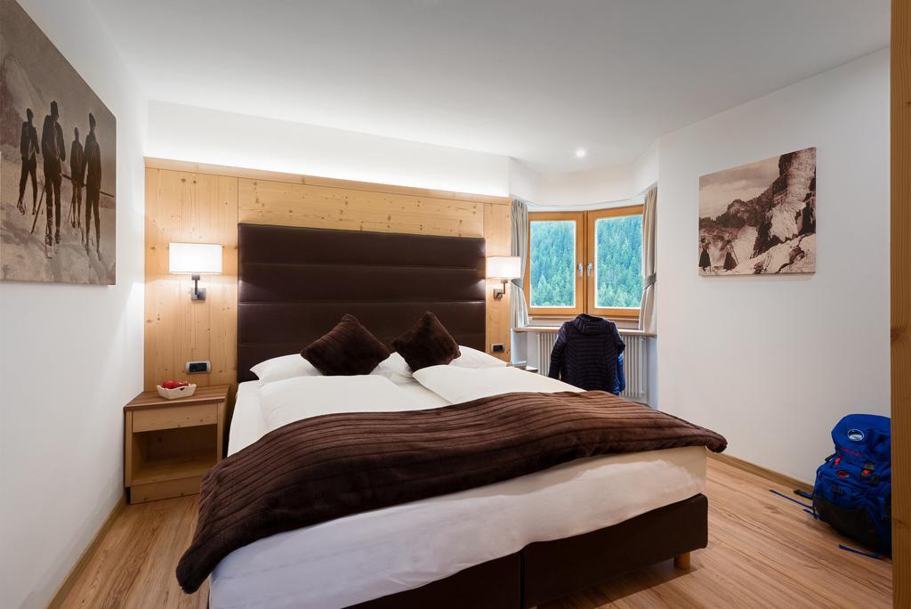 Residence Sovara Santa Cristina Val Gardena Ruang foto