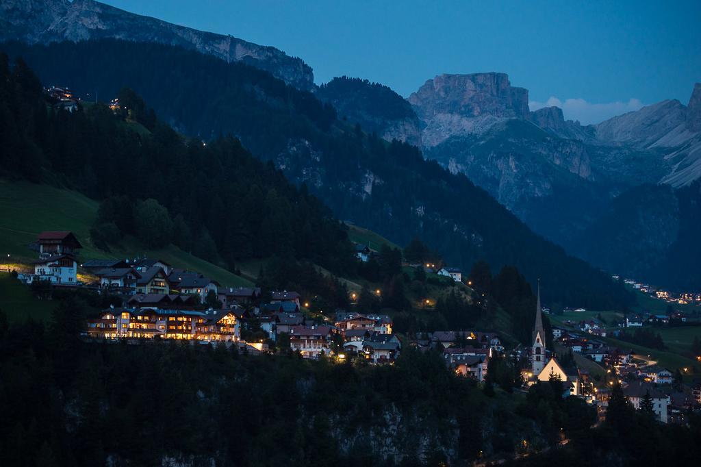 Residence Sovara Santa Cristina Val Gardena Bagian luar foto